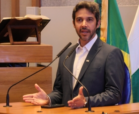 Sessão solene da Câmara Legislativa do DF em homenagem aos 53 anos do Hospital Universitário de Brasília (HuB)